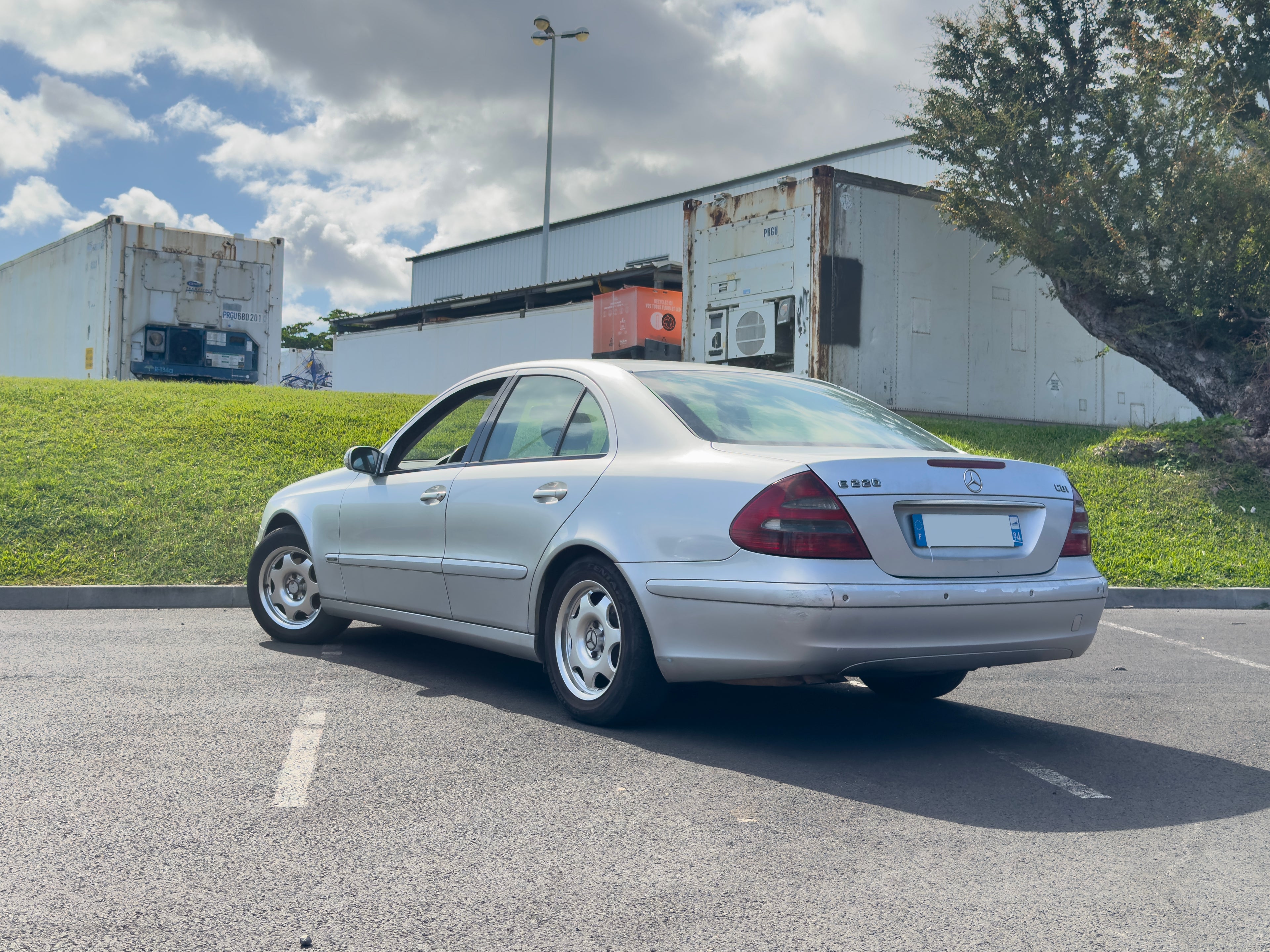 Mercedes-Benz E220 CDI