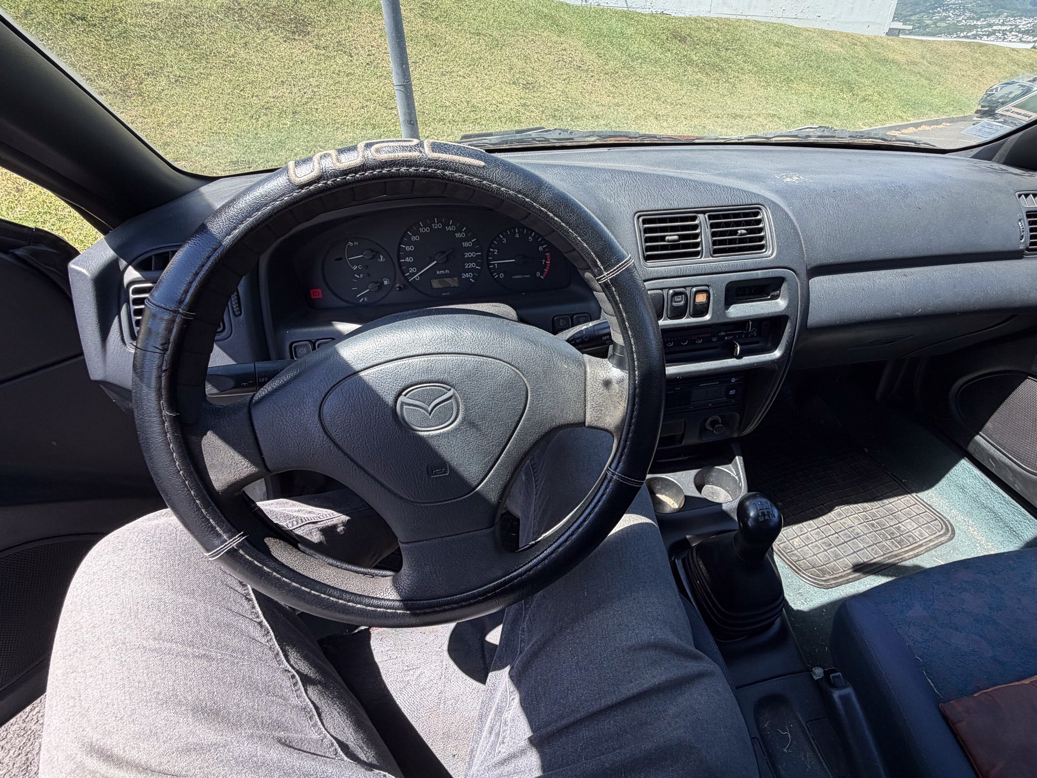 Mazda 323F 1,5L 90Cv