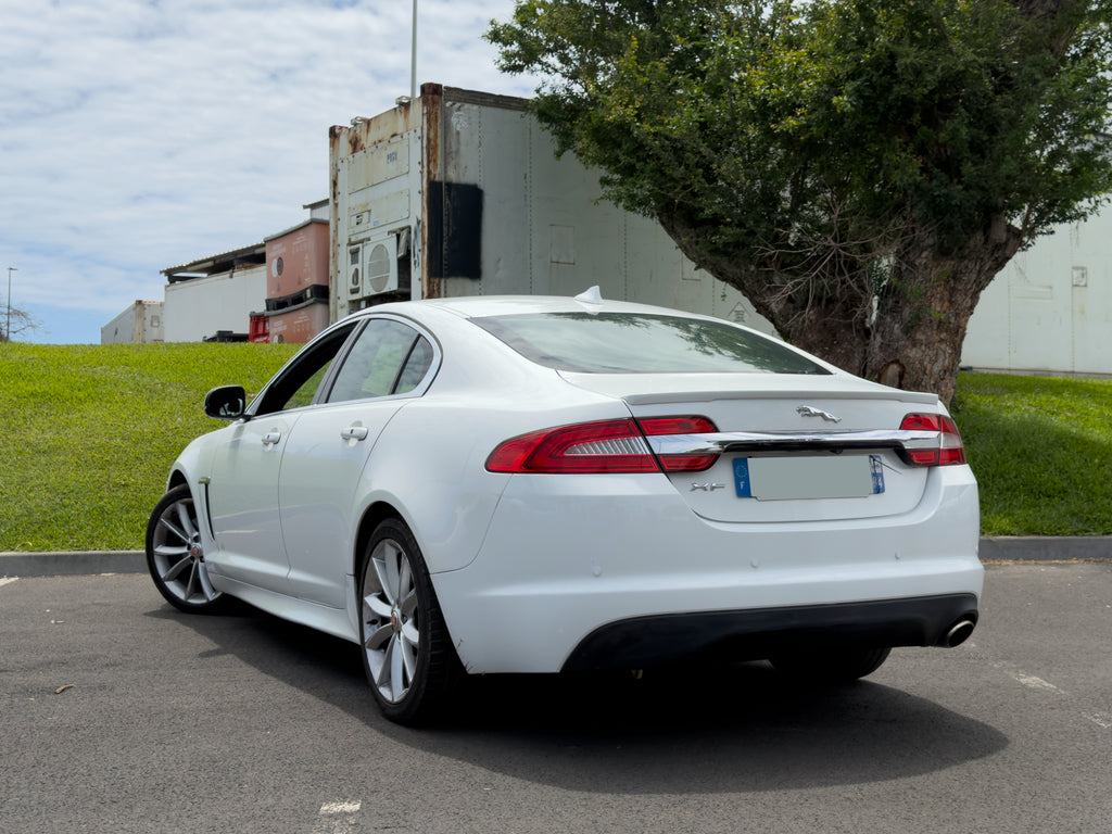 Jaguar XF 2,2D 200Cv BVA